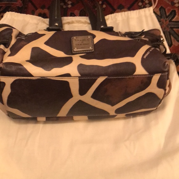 Dooney & Bourke Tote in Good condition - Picture 2 of 5